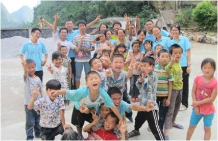 ��h������W(xu��)���������Є�(d��ng)���F(tu��n)�(du��)֧�̵��c(di��n)�ǏV���ό����Rɽ�h��կ�l(xi��ng)¡��С�W(xu��)��7��18��������?y��u)麢�ӂ��e�k��Ȥζ�\(y��n)��(d��ng)��(hu��)������������K������^(gu��)��������������(xi��ng)Ŀ����(ch��ng)��ʮ�֟��ҡ��\(y��n)��(d��ng)��(hu��)��Ļ����֧���(du��)�c���ӂ��_�ĺ�Ӱ��