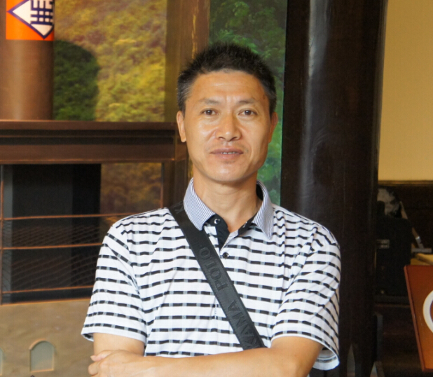 �S�L(zh��ng)�F������Ӣ�ۂ��¾��vʷ����õ�Ҋ(ji��n)�C,�ؑc���H�ô�ɽ�������Լ��ć�(gu��)�ˣ������ø�ɽ�h(yu��n)ˮ֧Ԯ�����ջ��(d��ng)��