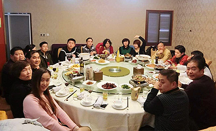 ���İ�̎�����l(xi��ng)���ҵļ��l(xi��ng)�������ھW(w��ng)���´����L(f��ng)���������(sh��)�������Ը��صľW(w��ng)��ͨ�^�R�^�����ֺ�΢ҕ�lӛ����Լ��ڼ��l(xi��ng)����Ҋ�������@Щƽ��(sh��)�Ľ�����������֟o���B͸������Đۡ����^��ÿһ�c(di��n)΢С��׃�������ǰl(f��)�����l(xi��ng)�H��߅�Ĵ��������ܽo�l(xi��ng)�H���������ī@�ø����͌��Լ����l(xi��ng)���Ժ����M�㡭��Ԕ��(x��)�� 