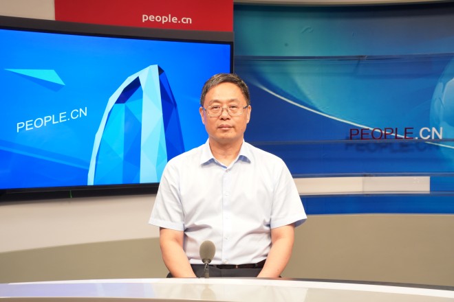 中國藝術研究院院長、黨委副書記周慶富做客人民網(wǎng)。張力洋攝